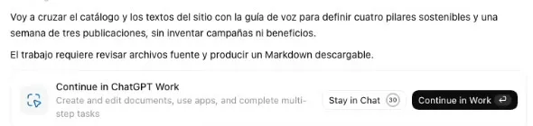 Una tarjeta de ChatGPT debajo de la respuesta: Continue in ChatGPT Work, para crear y editar documentos, usar apps y hacer tareas de varios pasos, con los botones Stay in Chat y Continue in Work.